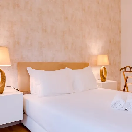 Apartment Poiais By Inside Out Lisbon